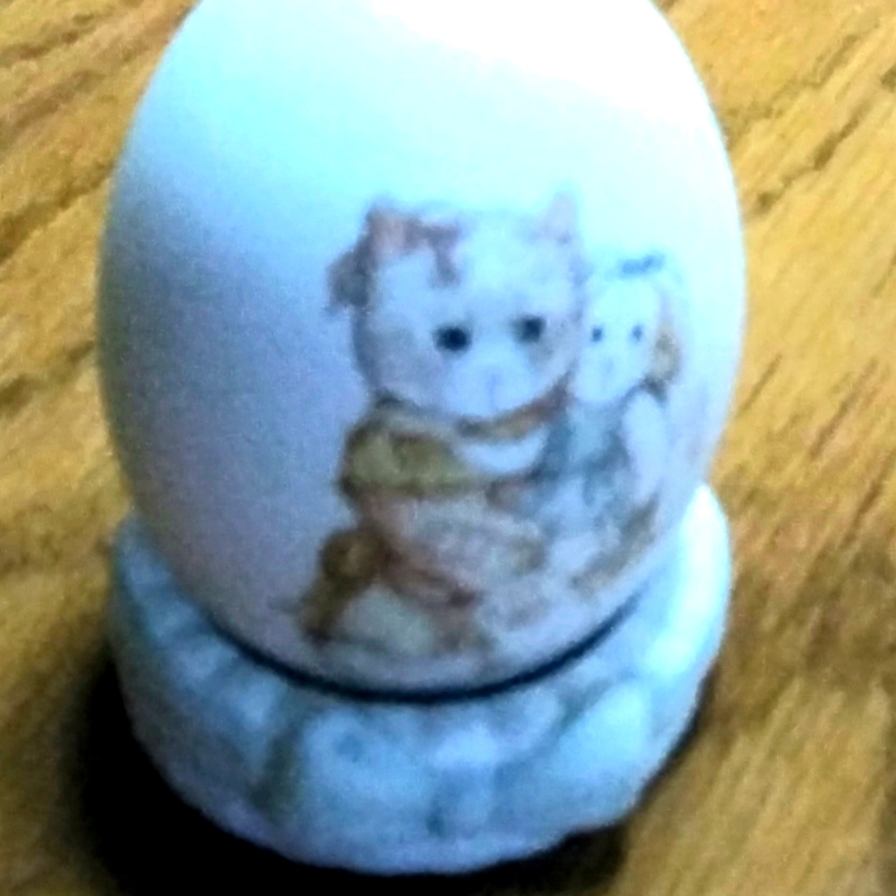 Vintage calico kittens rare egg with stand